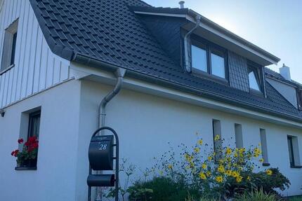 Provisionsfreie Doppelhaushälfte in Norderstedt – 130 m² zimmer