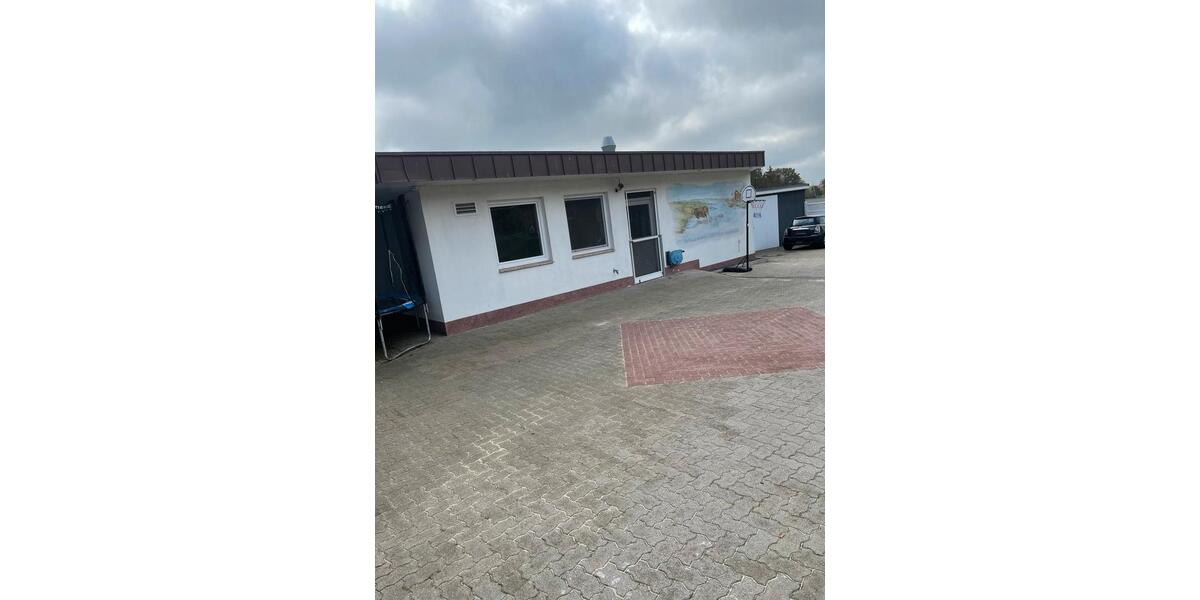 Lagerhalle mit Stellplatz zimmer