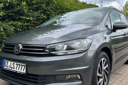 VW Touran 129.640 km 13.899 &euro; Aumühle 21521