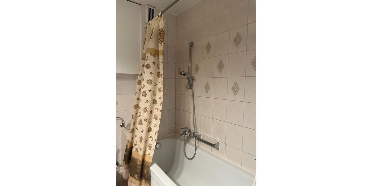 Dachgeschoßwohnung Halstenbek - 4 Zimmer, 93 m&sup2;, 270.000&euro; | Angebot:26517560
