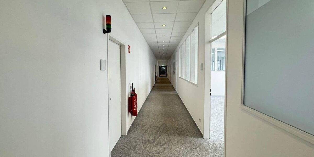 Gewerbeobjekt Hamburg Rahlstedt - 2 Zimmer, 70 m&sup2;, 910&euro; | Angebot:26933788
