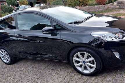 Ford Fiesta 70.000 km 9.900 &euro; hamburg 22081