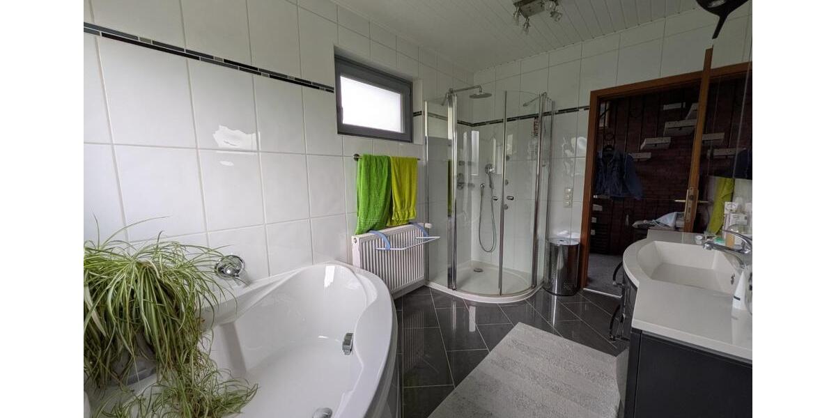 Einfamilienhaus Wedel - 4 Zimmer, 130 m&sup2;, 695.000&euro; | Angebot:27016258