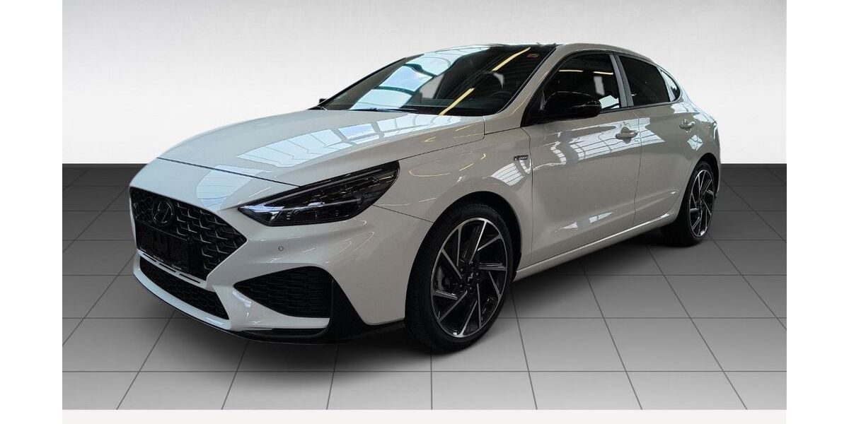 Hyundai i30 8.271 km 26.480 &euro; Jork-Königreich 21635