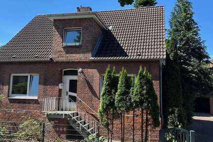 Haus zum Kaufen in Winsen (Luhe) 195.000 € 137 m² 5 zimmer