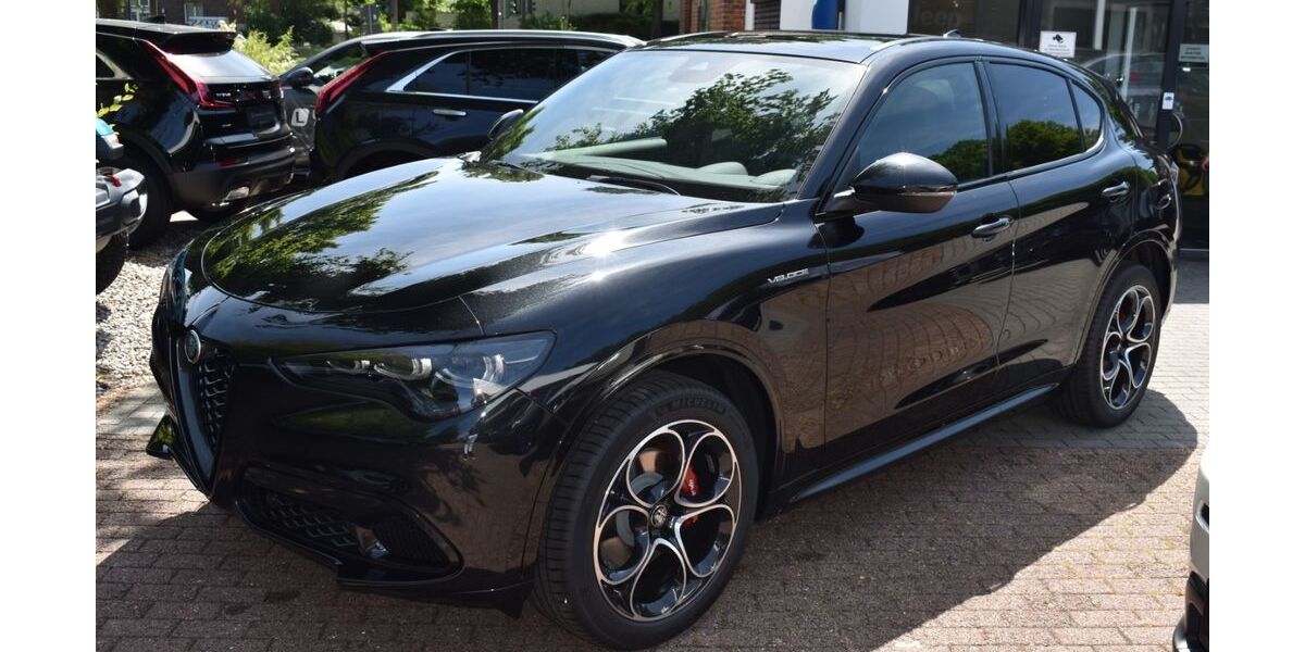 Alfa Romeo Stelvio 4.950 km 45.980 € Hamburg 22391