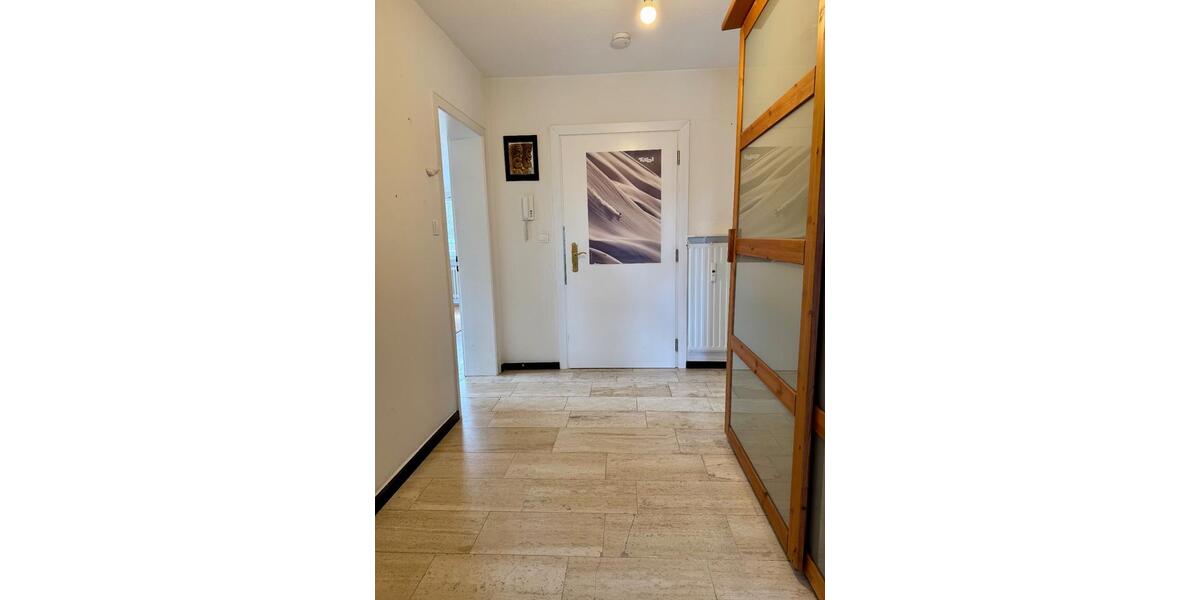 Dachgeschoßwohnung Hamburg Altona - 2.5 Zimmer, 89 m&sup2;, 1.300&euro; | Angebot:26123736