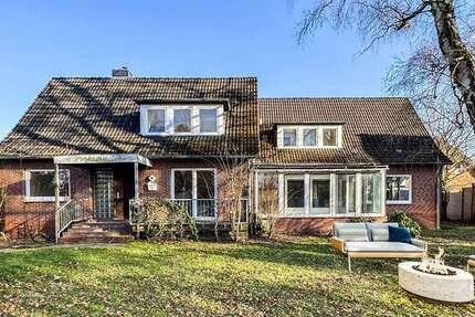 Haus Tornesch - 9 Zimmer, 240 m&sup2;, 549.000&euro; | Angebot:24782760