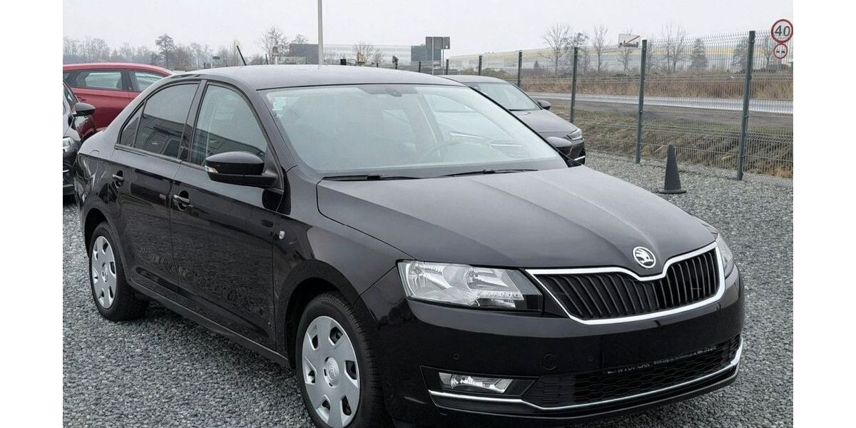 Skoda Rapid 70.100 km 9.550 &euro; Hamburg 20459