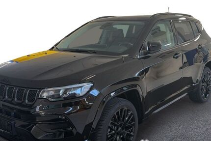 Jeep Compass 24.331 km 23.790 &euro; Uetersen 25436