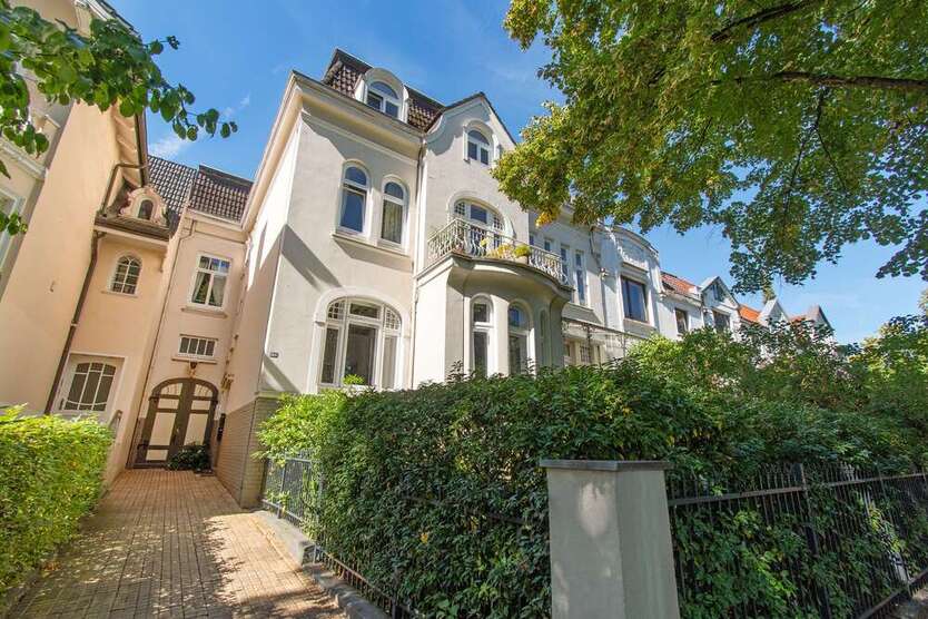 Wohnung zum Mieten in Hamburg 3.300 € 185 m² 8 zimmer