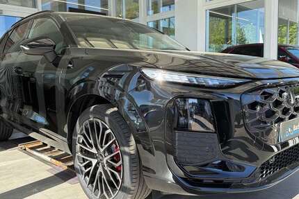 Audi Q3 6.539 km 61.950 &euro; Hamburg 22761