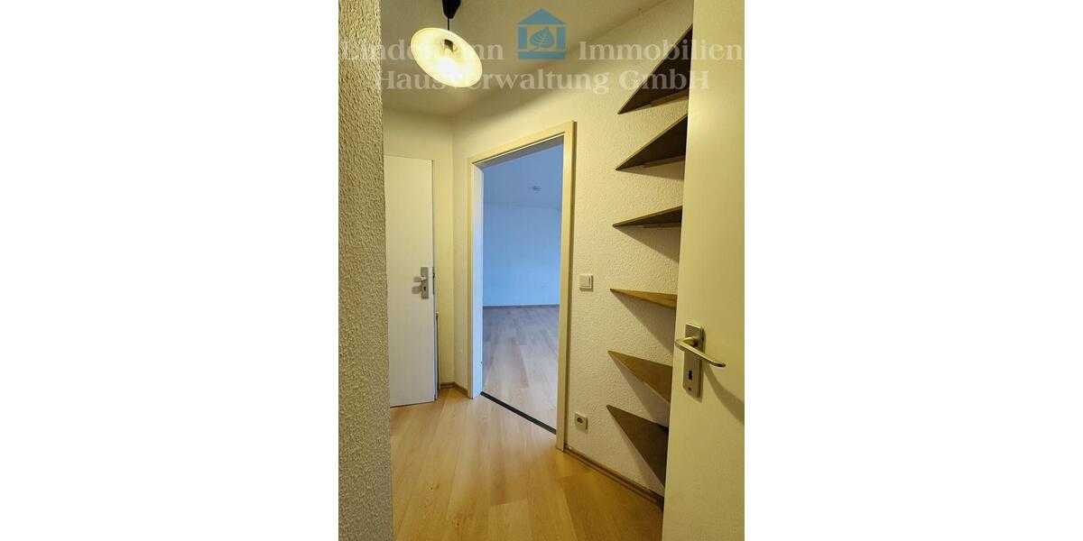 Dachgeschoßwohnung Buxtehude - 1 Zimmer, 31 m&sup2;, 370&euro; | Angebot:26320878