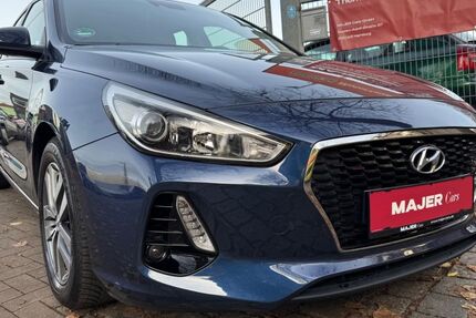 Hyundai i30 53.350 km 14.490 € Hamburg 22043