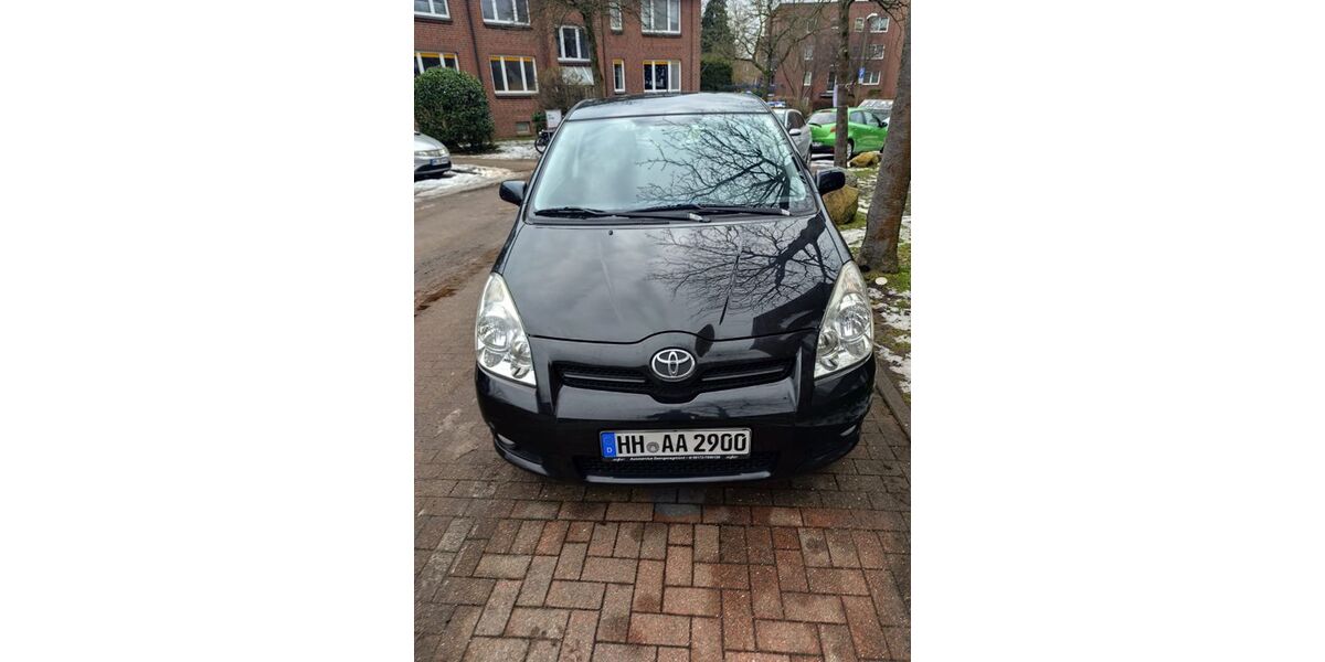 Toyota Corolla Verso 130.493 km 4.750 &euro; Hamburg 22547