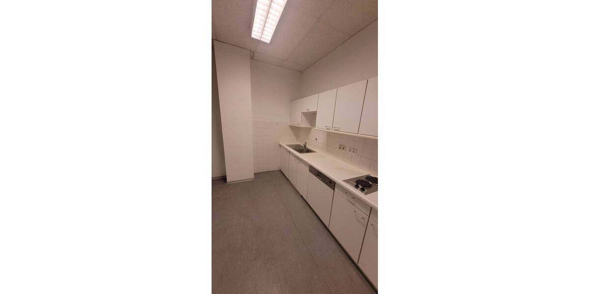 Gewerbeobjekt Hamburg Lokstedt - 1 Zimmer, 279 m&sup2;, 2.232&euro; | Angebot:25984498