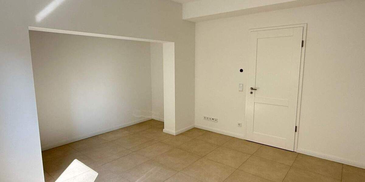 Großzügige 2 Zimmer-Erdgeschosswohnung mitten in Rissen 2 zimmer