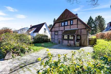 Haus Hamburg Wellingsbüttel - 3 Zimmer, 135 m&sup2;, 1.000.000&euro; | Angebot:26501600