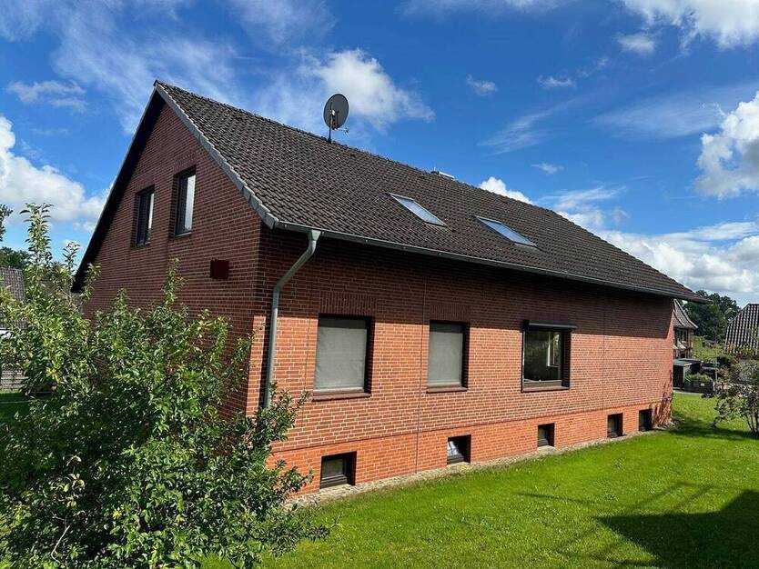*** Großes Zweifamilienhaus mit viel Platz & Raum für 2 Generationen oder zum Arbeiten & Wohnen ***