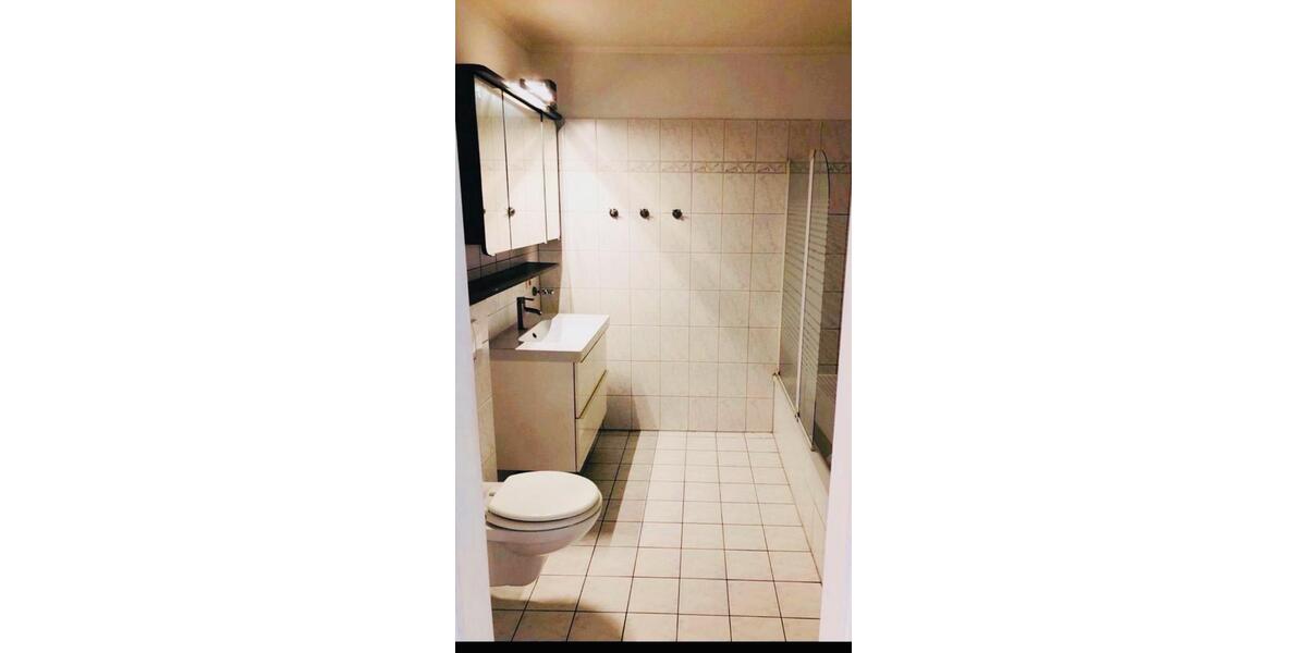 TOP 3-Zi.-Wohnung in Norderstedt mit Balkon,EBK & Stellplatz 3 zimmer