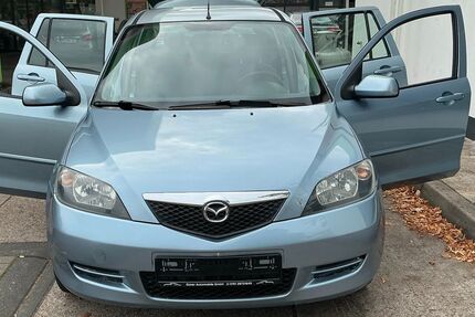 Mazda 2 107.000 km 3.300 &euro; Wedel 22880