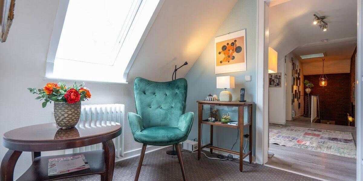 Mehrfamilienhaus, Wohnhaus Hamburg Rahlstedt - 9 Zimmer, 269 m&sup2;, 750.000&euro; | Angebot:26698011