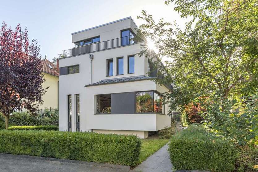 Haus zum Kaufen in Hamburg 1.699.000 € 240 m²