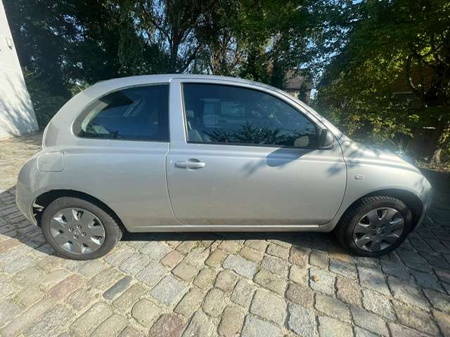 Nissan Micra 72.300 km 2.990 € Hamburg 20251