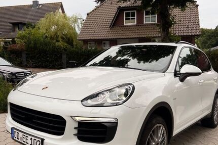 Porsche Cayenne 127.000 km 32.900 &euro; Hamburg 22045