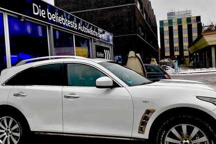 INFINITI FX 170.000 km 12.990 &euro; Hamburg 20535