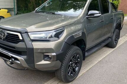 Toyota Hilux 123.000 km 36.900 &euro; Hamburg 20535