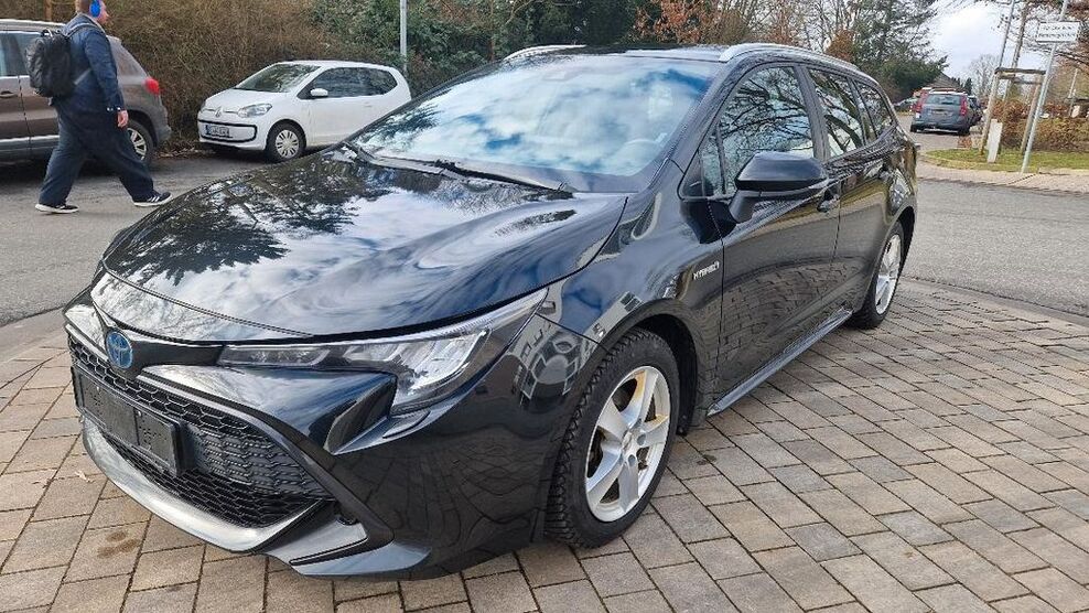 Toyota Corolla 144.000 km 15.900 € Norderstedt b. Hamburg 22848