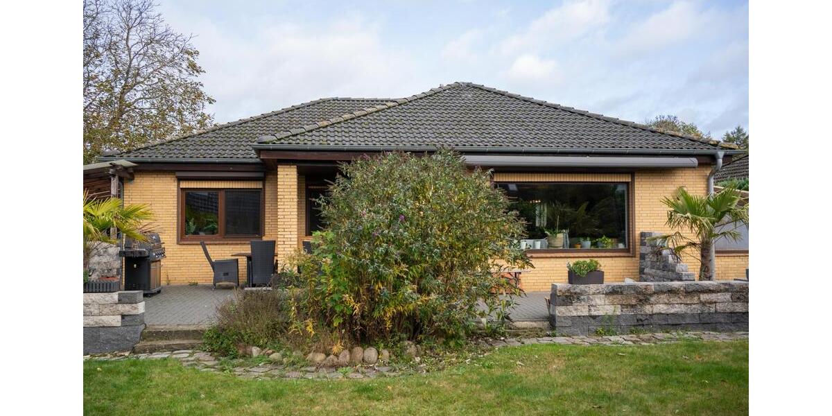 Haus Bungalow mit großen Garten und Vollkeller in bester Lage 5 zimmer