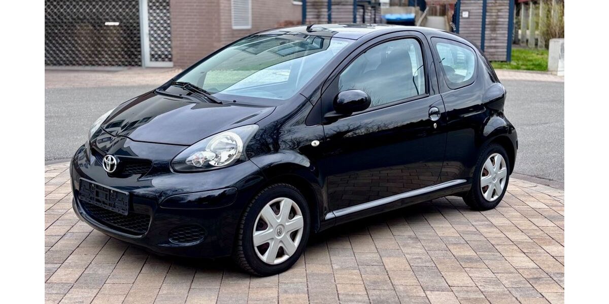 Toyota Aygo (X) 69.776 km 4.999 &euro; Norderstedt 22848