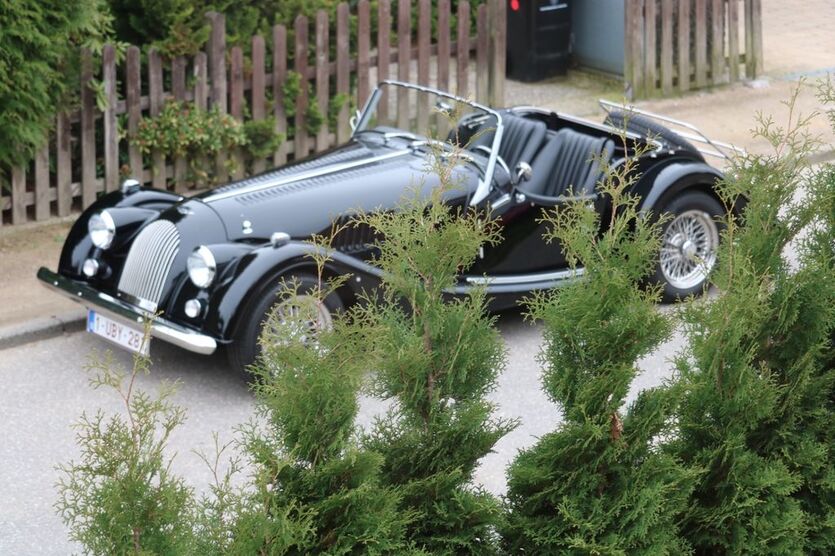 Morgan Plus 4 24.000 km 57.000 € Hamburg 22399