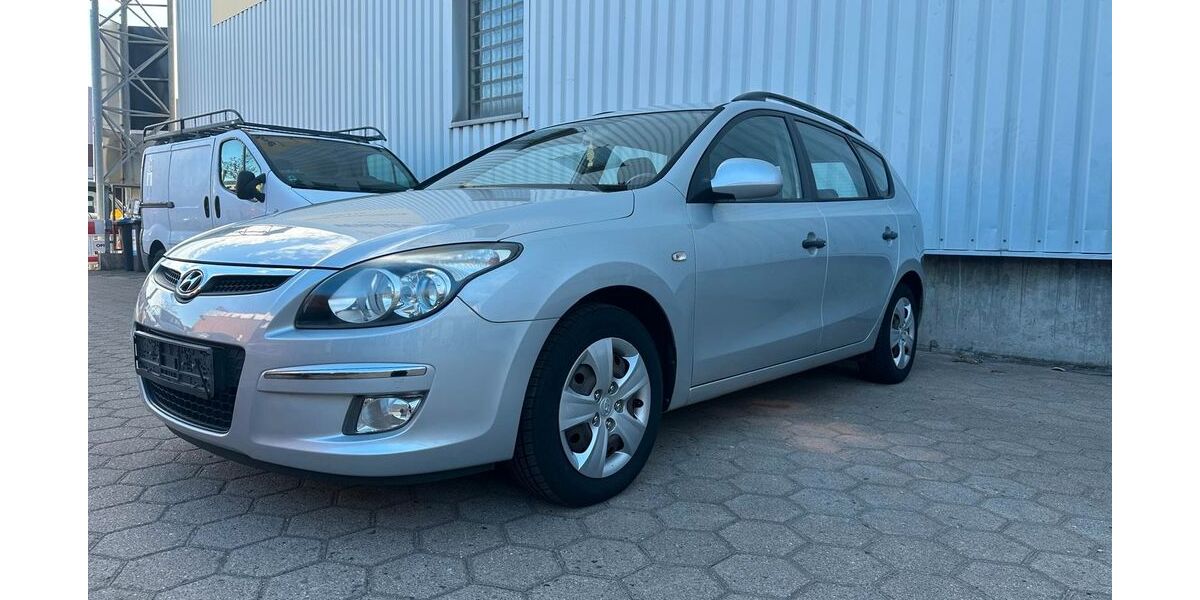 Hyundai i30 98.907 km 4.999 &euro; Hamburg 20539