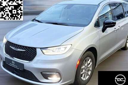 Chrysler Pacifica 22.000 km 32.490 &euro; Hamburg 22179