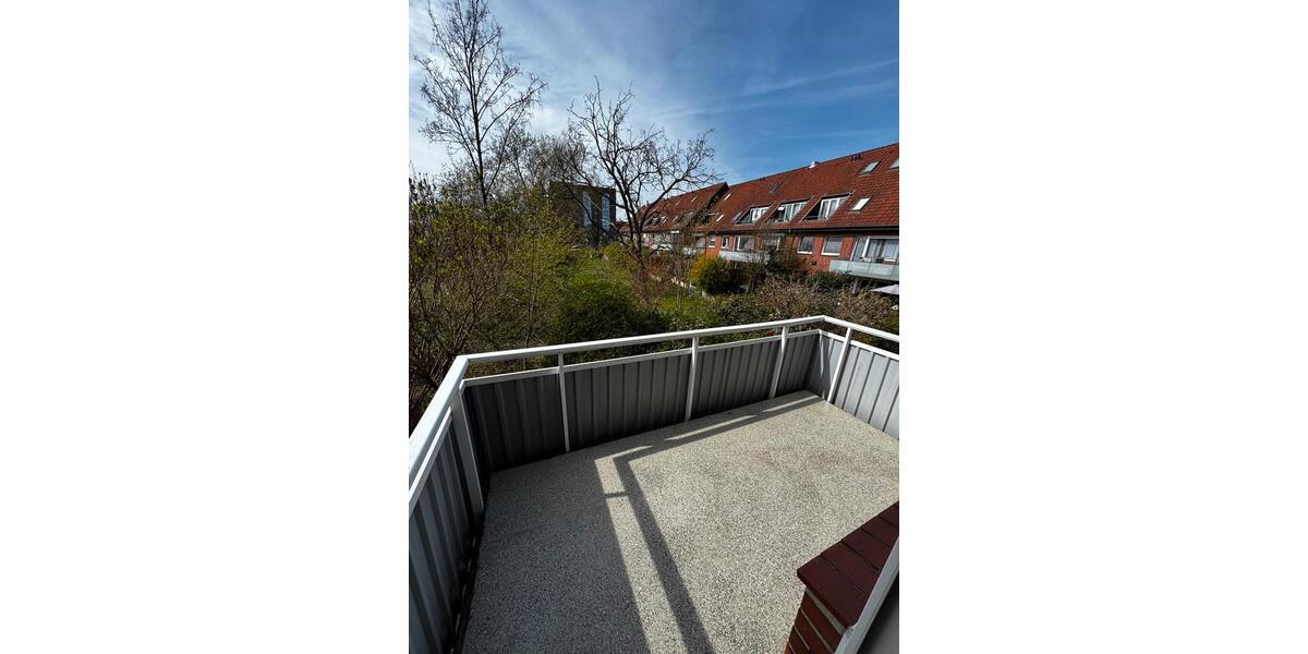 Etagenwohnung Hamburg Schnelsen - 4 Zimmer, 83 m&sup2;, 1.750&euro; | Angebot:26075337