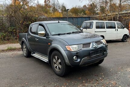 Mitsubishi L200 212.658 km 6.700 &euro; HAMBURG 22113