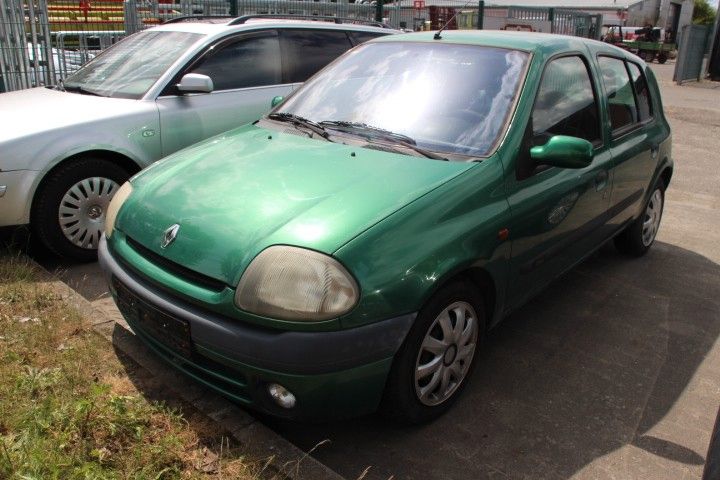 Renault Clio 137.975 km 1.670 &euro; Winsen (Luhe) 21423