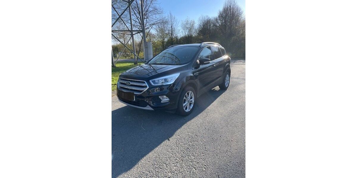 Ford Kuga 117.000 km 15.500 &euro; Ellerhoop 25373
