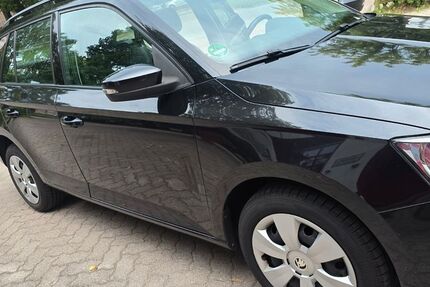 Skoda Fabia 119.000 km 7.300 &euro; Hamburg 22303