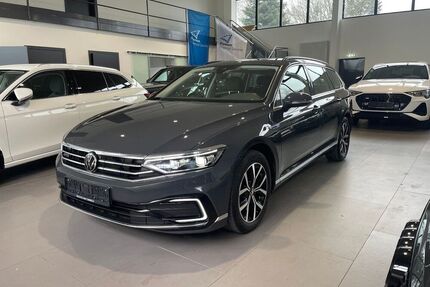 VW Passat Variant