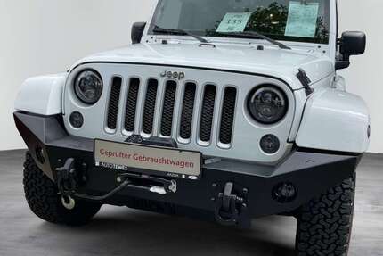 Jeep Wrangler 86.723 km 33.885 &euro; Hamburg 22041
