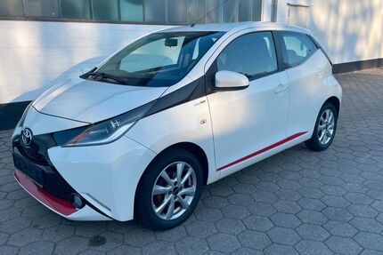 Toyota Aygo (X) 111.000 km 5.700 &euro; Stelle 21435