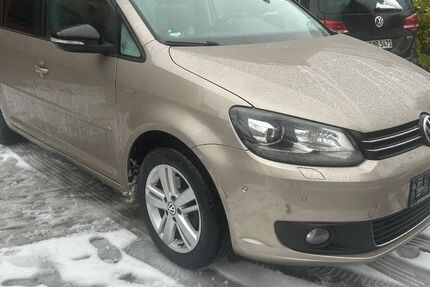 VW Touran 208.000 km 7.950 &euro; Hamburg 22297