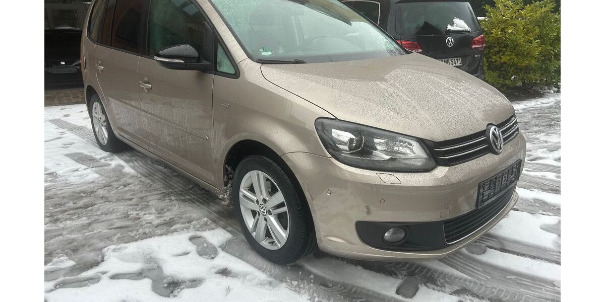VW Touran 208.000 km 7.950 &euro; Hamburg 22297