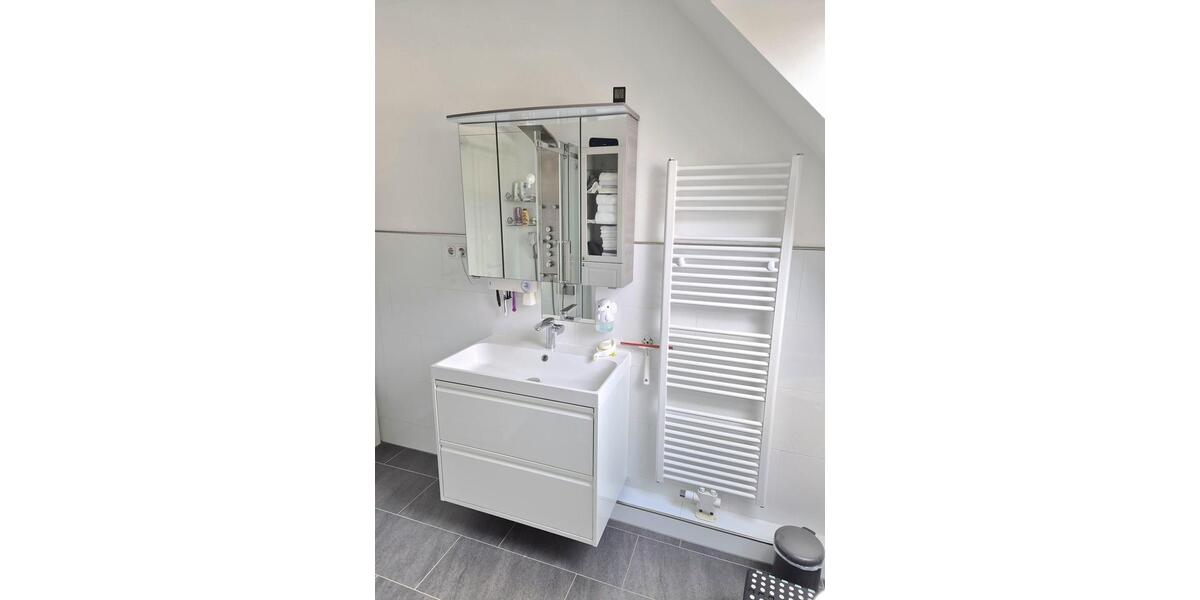 Reihenhaus Norderstedt Friedrichsgabe - 4.5 Zimmer, 114 m&sup2;, 1.920&euro; | Angebot:25232400