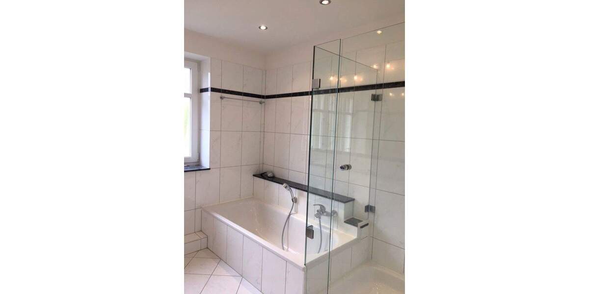 Doppelhaushälfte Hamburg Iserbrook - 5 Zimmer, 151 m&sup2;, 3.100&euro; | Angebot:25178533