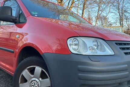 VW Caddy 211.083 km 1.650 &euro; Hamburg 21079